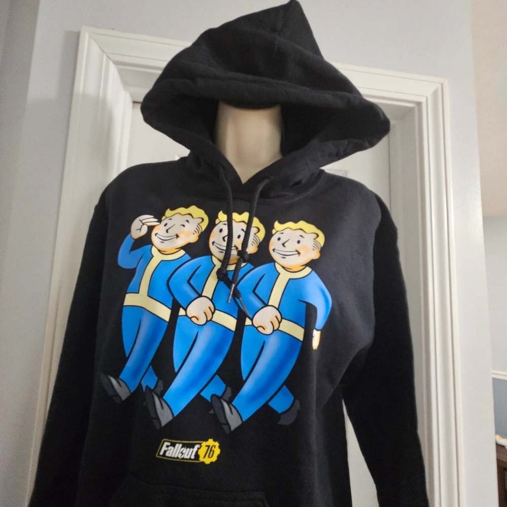 Fallout 76 Sweatshirt - Picture 11 of 14